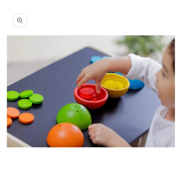 Plan Toys Sort & Count Cups - Picture 7 of 8